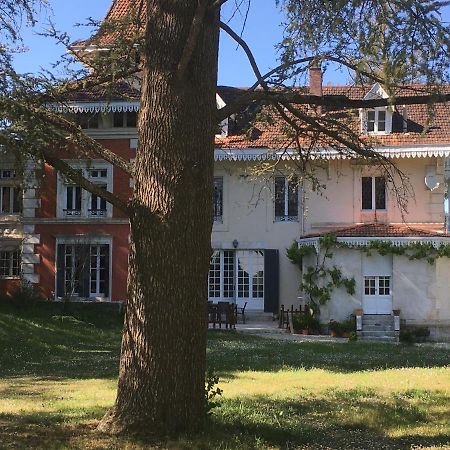 Bed and Breakfast Manoir De L'Epine Saint-Séverin Exterior foto