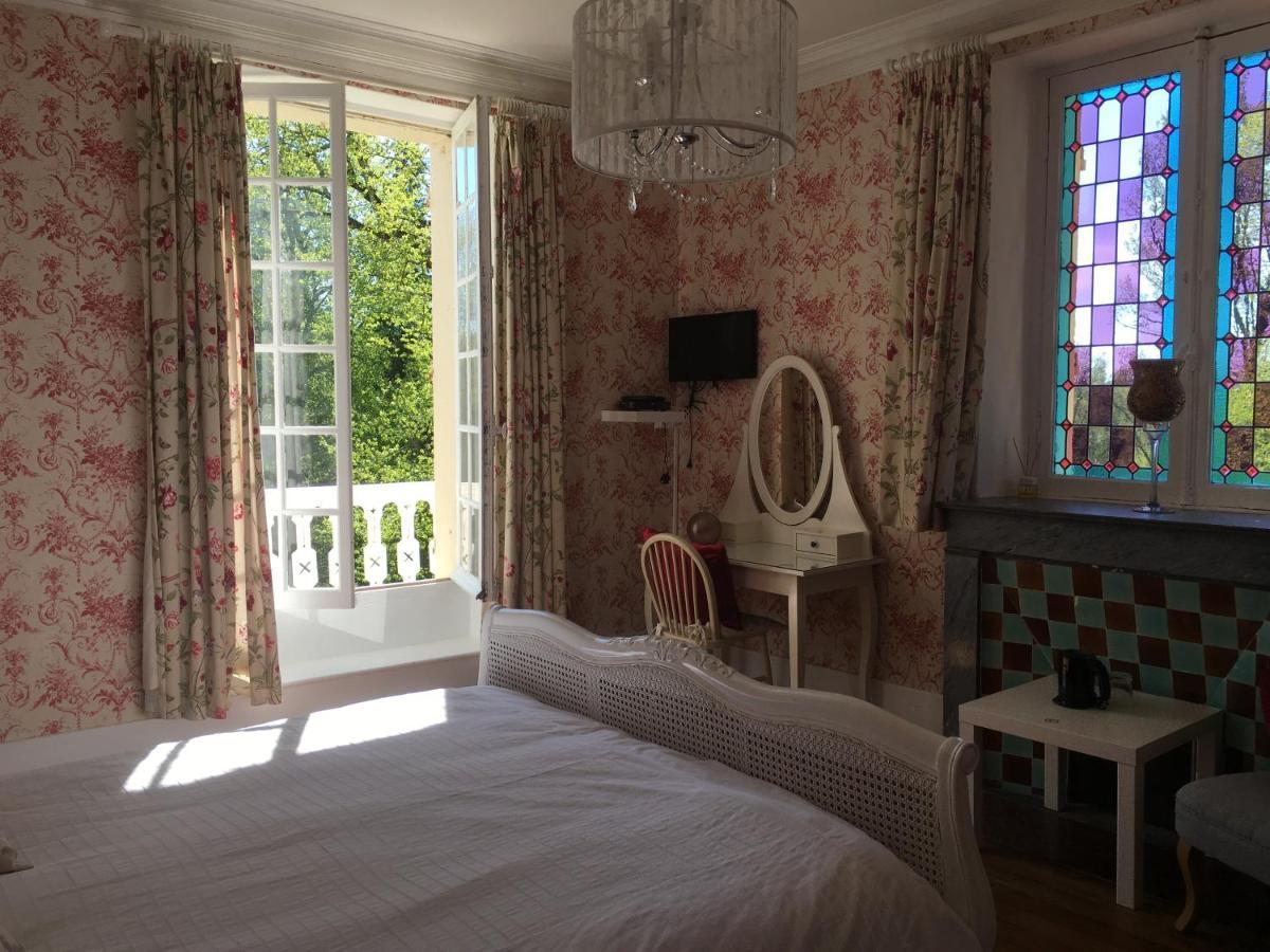 Bed and Breakfast Manoir De L'Epine Saint-Séverin Exterior foto