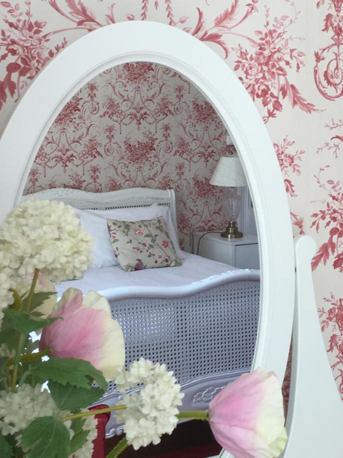 Bed and Breakfast Manoir De L'Epine Saint-Séverin Exterior foto